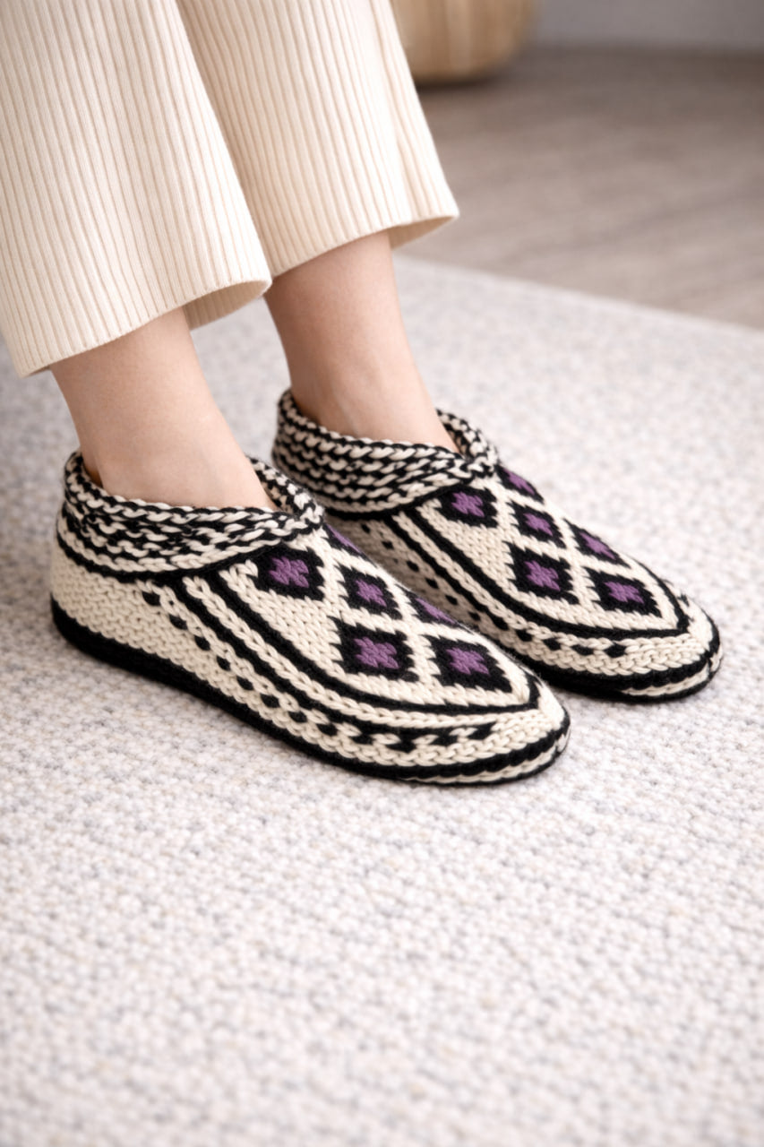 Handmade Wool Slippers – Limited Pattern Edition Model 4 "Diamond"