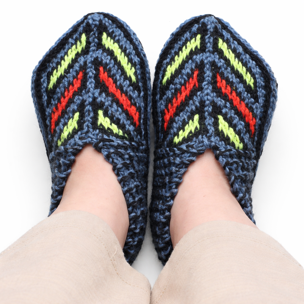 Handmade Wool Slippers – Limited Pattern Edition Model 3 "Blue"