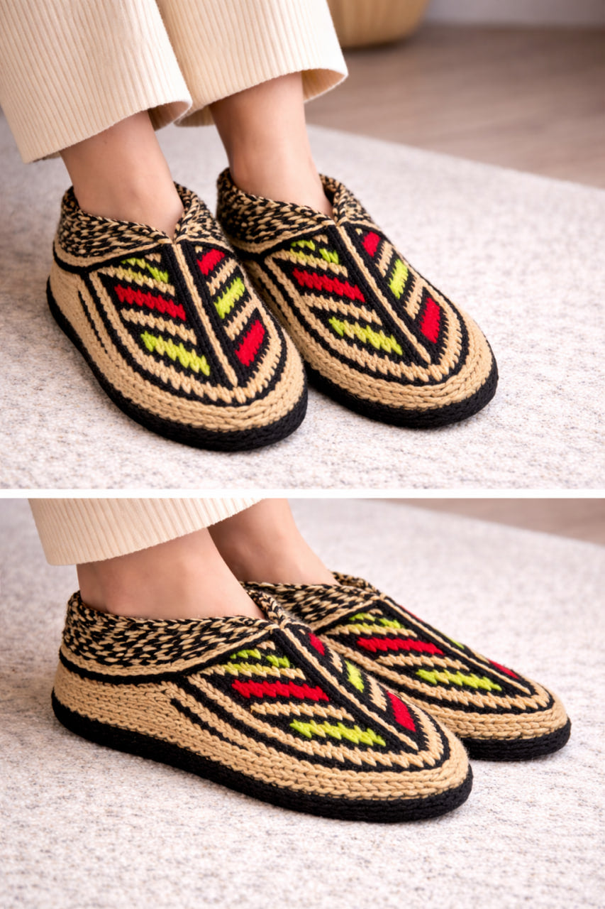 Handmade Wool Slippers – Limited Pattern Edition Model 1 "Chevron Pattern"