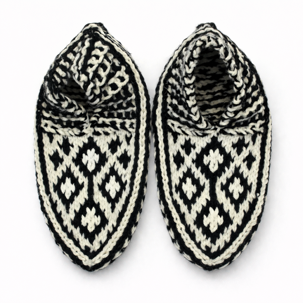 Handmade Wool Slippers – Limited Pattern Edition Model 4 "Diamond"